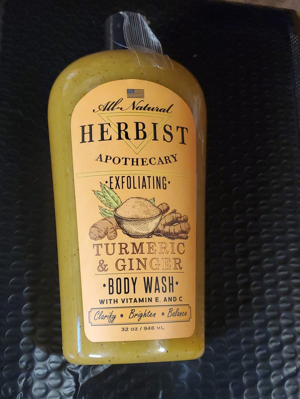 Turmeric & Ginger Exfoliating Body Wash - Yellow